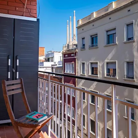 15' A Barcelona Centro Y 5' De La Playa